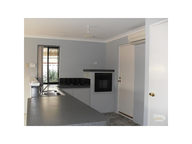 42 Tryall Avenue, Port Kennedy WA 6172