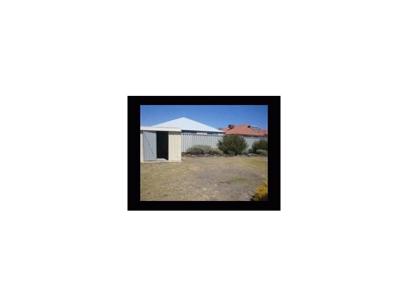 106 San Sebastian Boulevard, Port Kennedy WA 6172