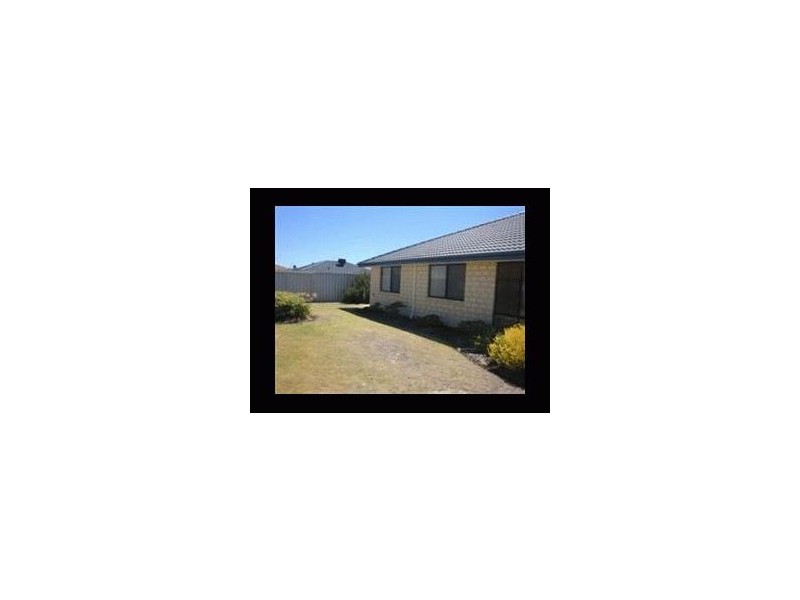 106 San Sebastian Boulevard, Port Kennedy WA 6172