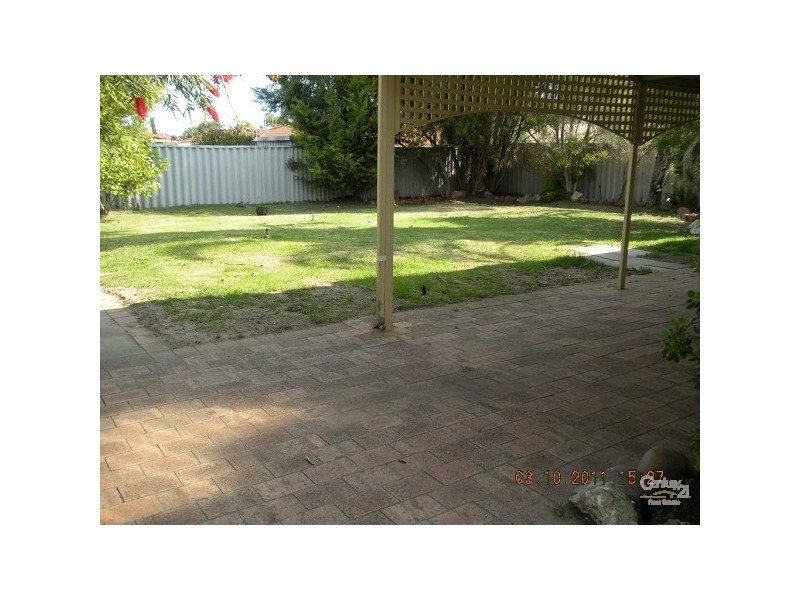 44 Rand Avenue, Waikiki WA 6169