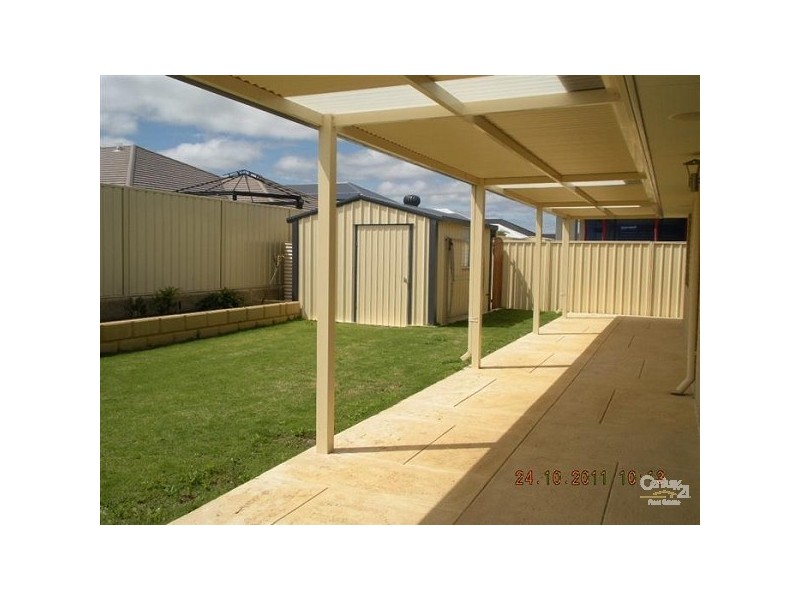 3 Stradbroke Road, Secret Harbour WA 6173