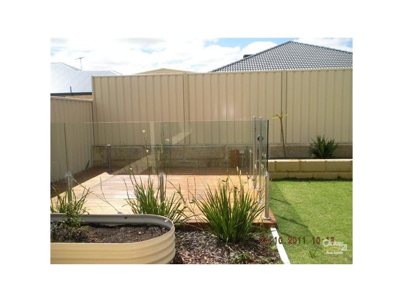 3 Stradbroke Road, Secret Harbour WA 6173