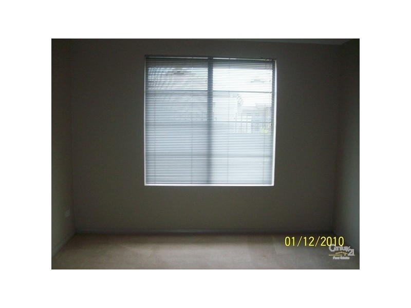 13/36 Epsilon Drive, Rockingham WA 6168