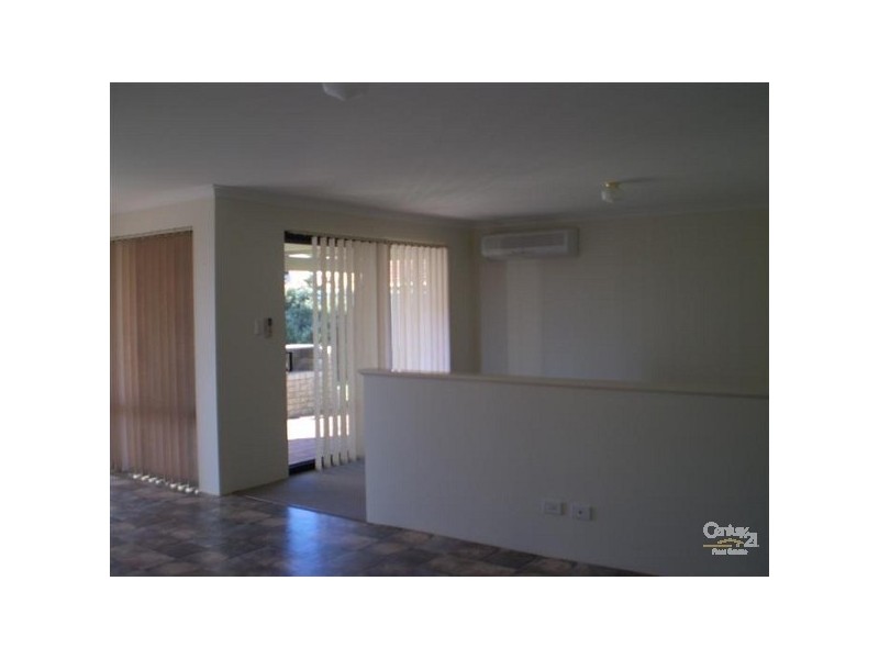 28 Morfontaine Parade, Port Kennedy WA 6172