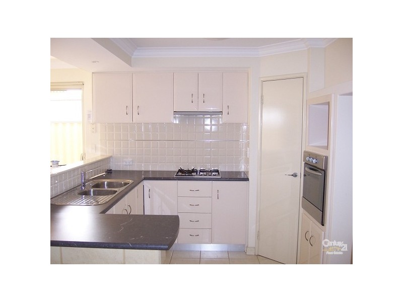 10/5 Saint Maxime Avenue, Port Kennedy WA 6172