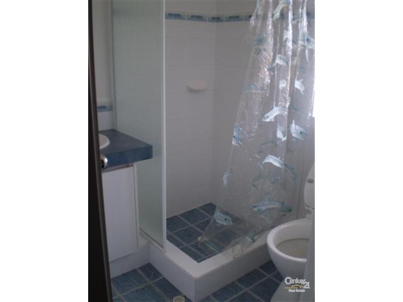 8 Madge Way, Leda WA 6170