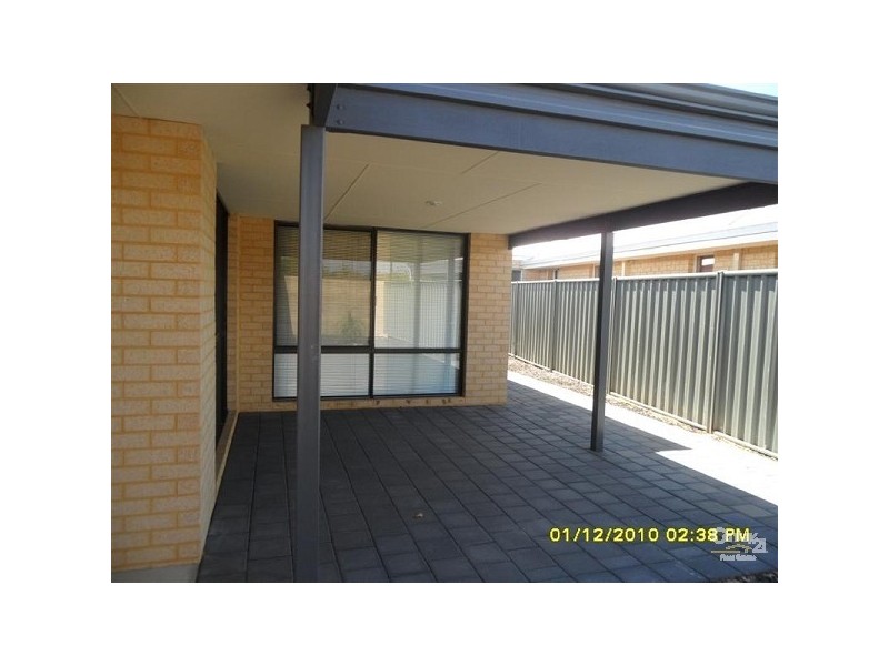 18 Fareham Crescent, Wellard WA 6170