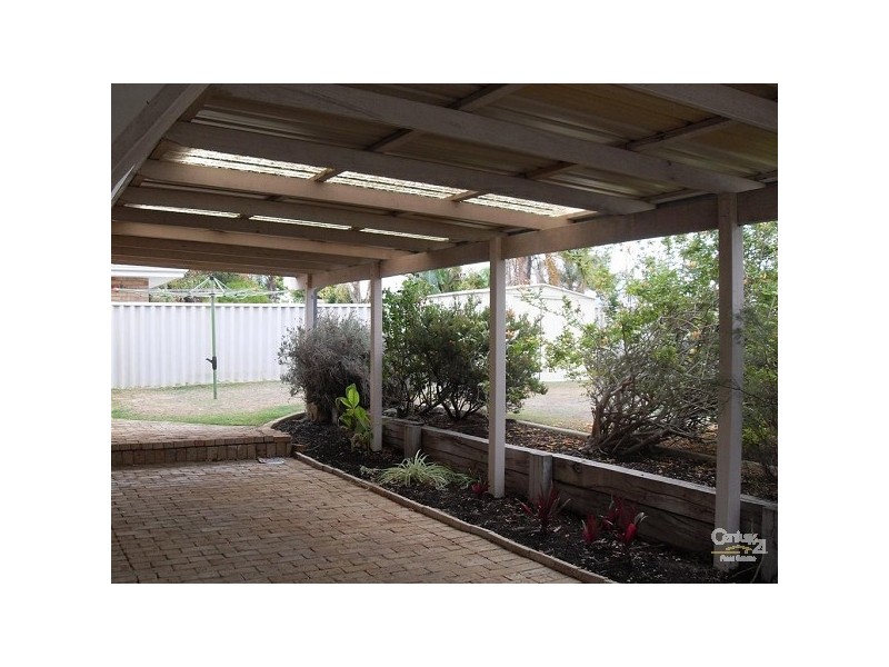 11 Minigwal Loop, Waikiki WA 6169