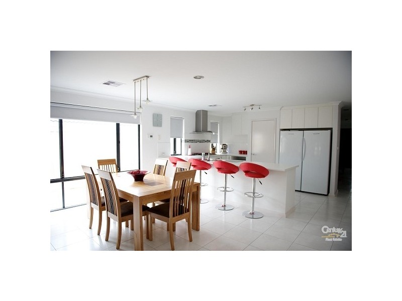 52 White Hart Lane, Baldivis WA 6171