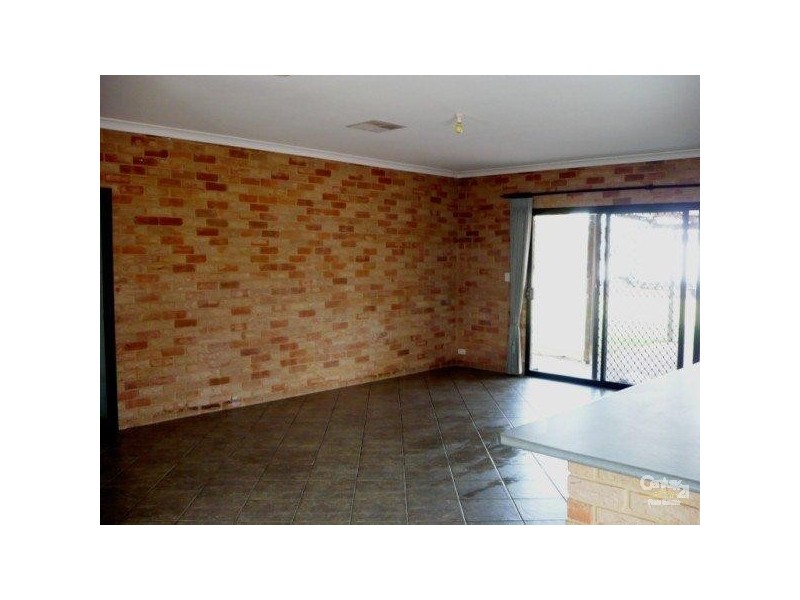 5 Braddock Road, Wellard WA 6170