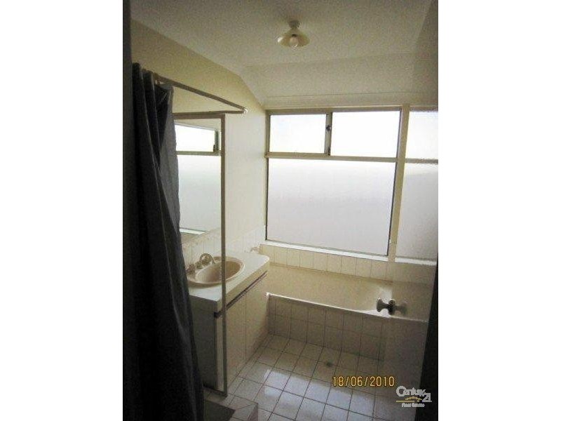 49 Silvertop Circle, Warnbro WA 6169
