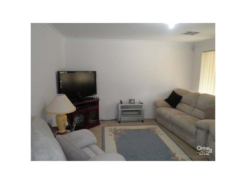 17 Cliveden Avenue, Wellard WA 6170