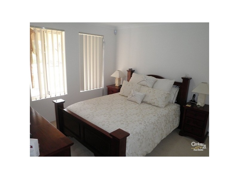 17 Cliveden Avenue, Wellard WA 6170