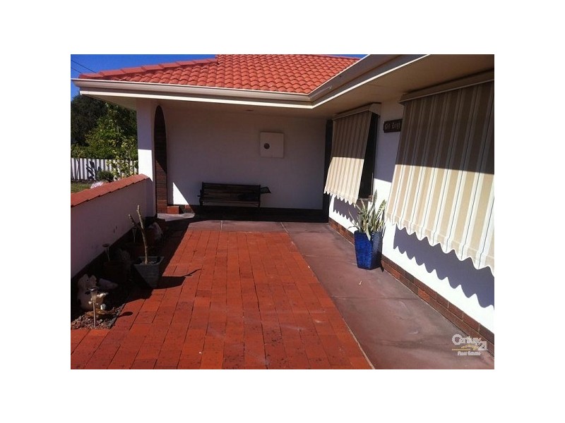 13 Leeder Street, Safety Bay WA 6169