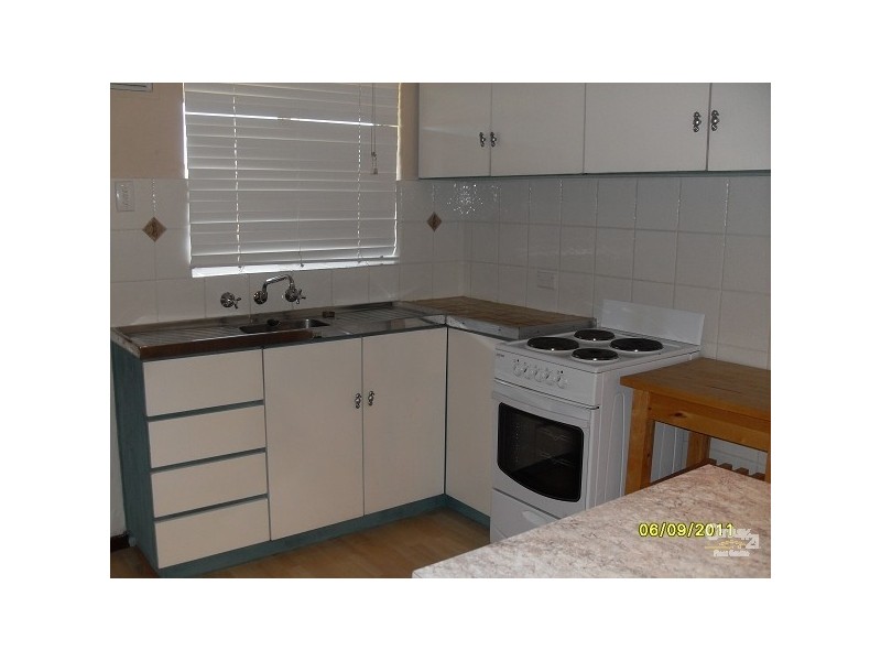 25/4 Minchinson Street, Shoalwater WA 6169