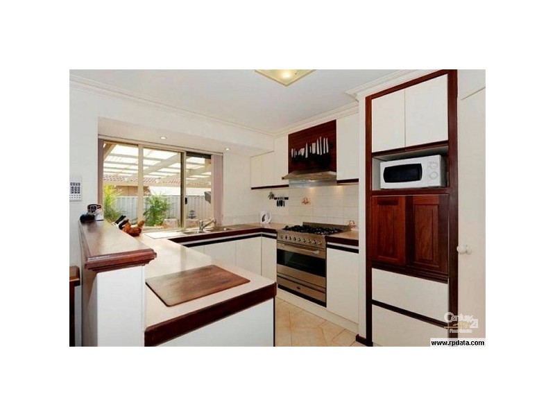 15 St Tropez Court, Port Kennedy WA 6172