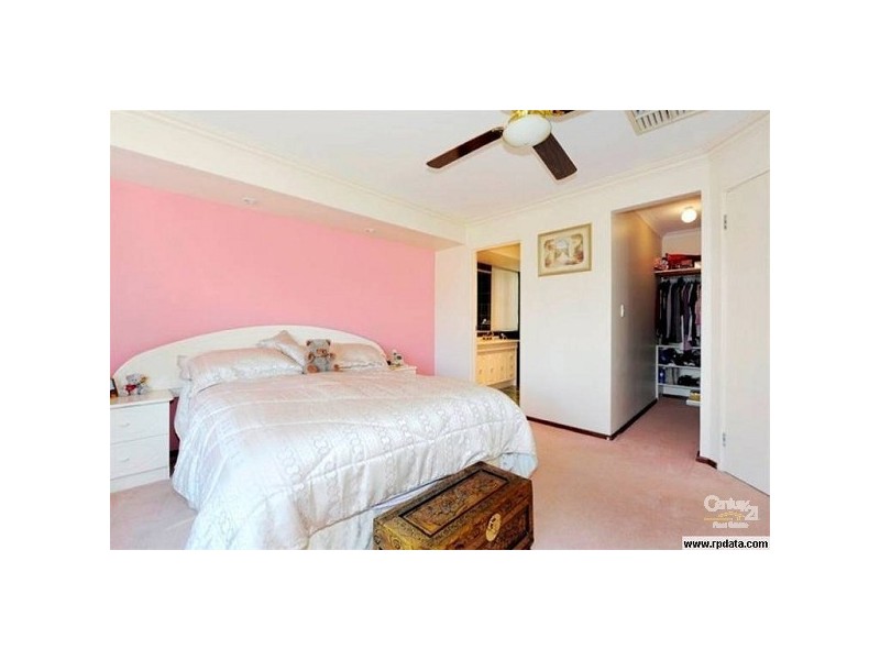 15 St Tropez Court, Port Kennedy WA 6172