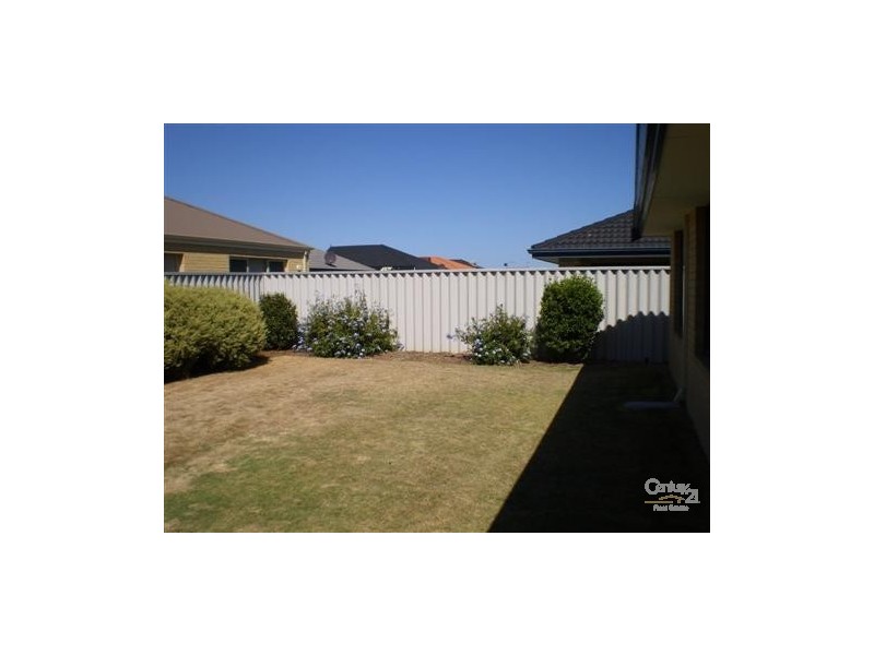 22 Toledo Circuit, Port Kennedy WA 6172