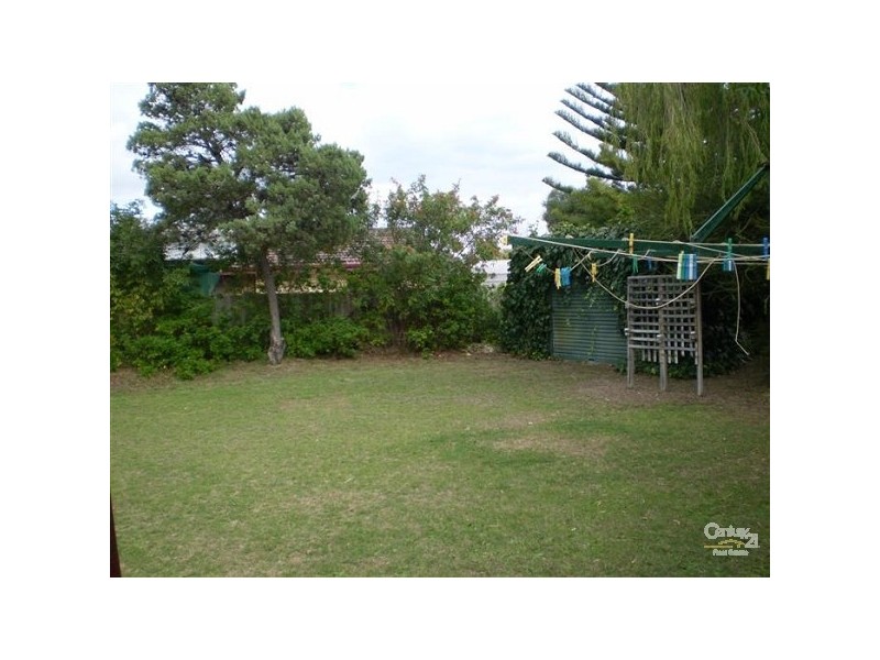 82 Seabrooke Avenue, Rockingham WA 6168