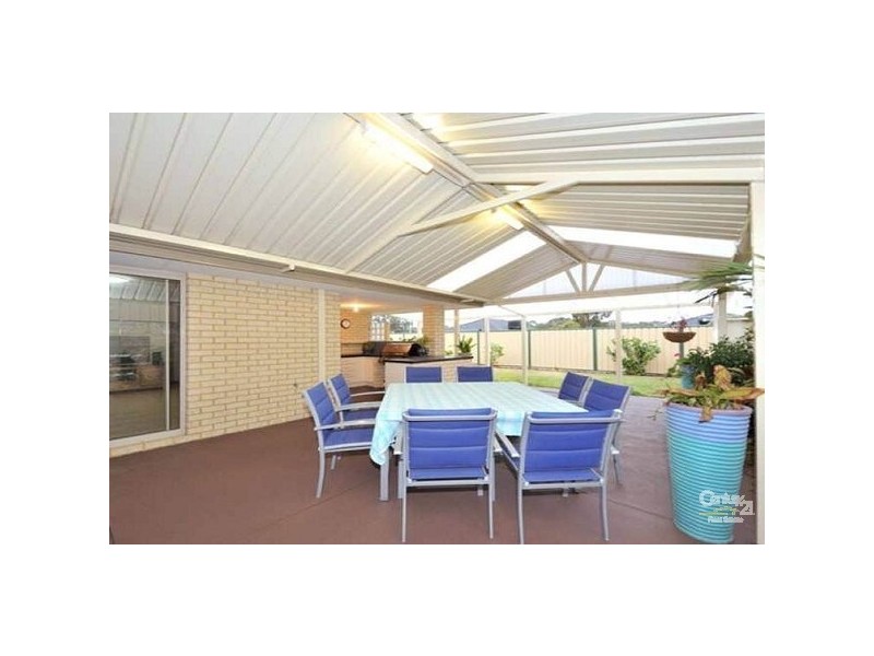 40 Pepperell Crescent, Leda WA 6170