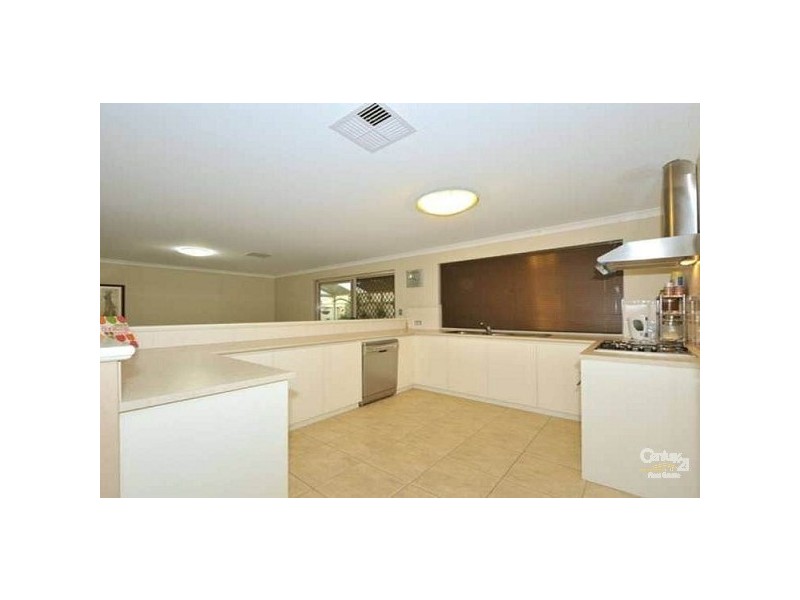 40 Pepperell Crescent, Leda WA 6170