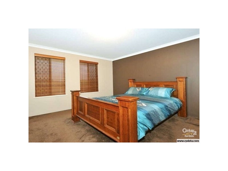 40 Pepperell Crescent, Leda WA 6170