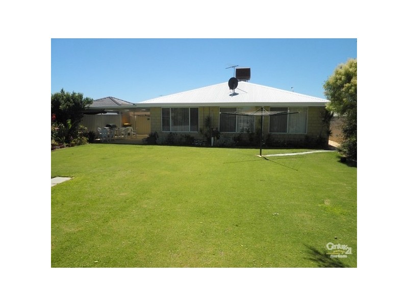 2A Lindeman Court, Waikiki WA 6169