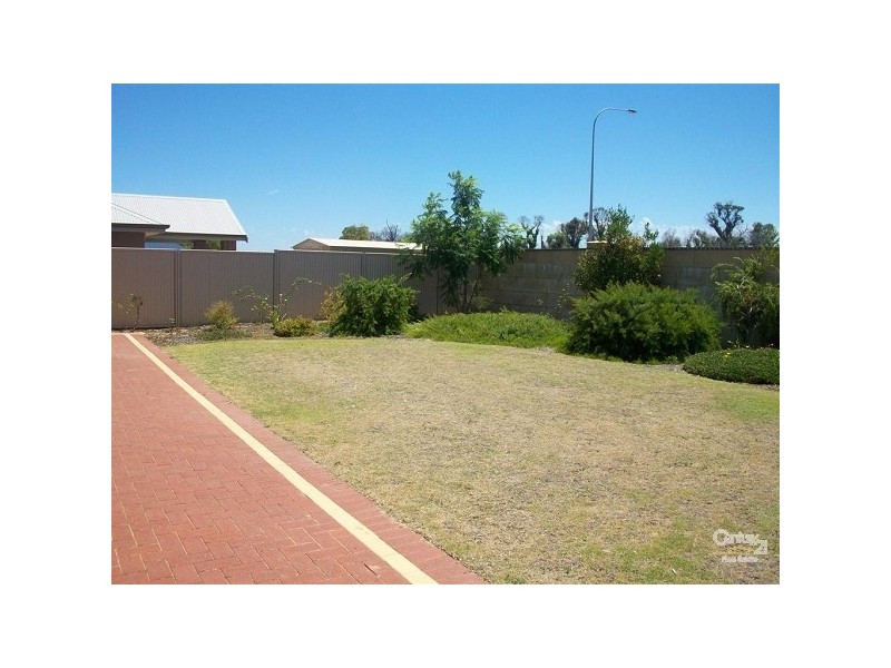 20 Westlinton Circle, Waikiki WA 6169