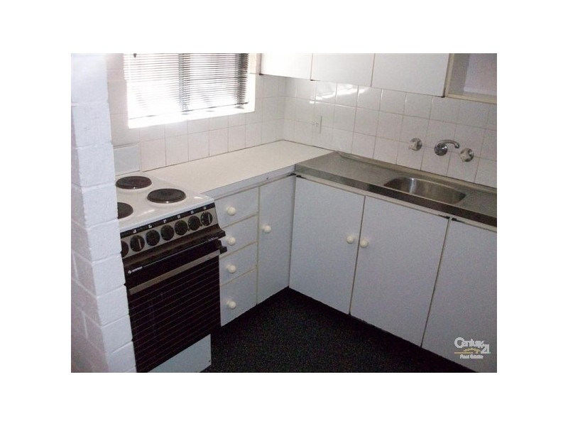 18/13 Merope Close, Rockingham WA 6168