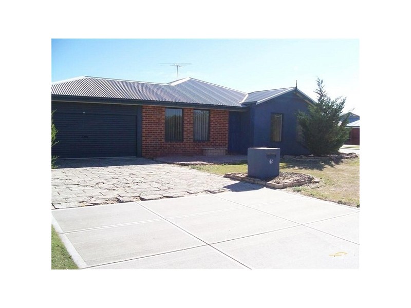 7 Seaspray Place, Waikiki WA 6169