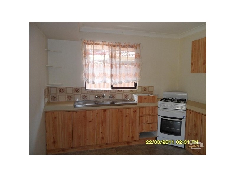 22 Cimbor Way, Parmelia WA 6167