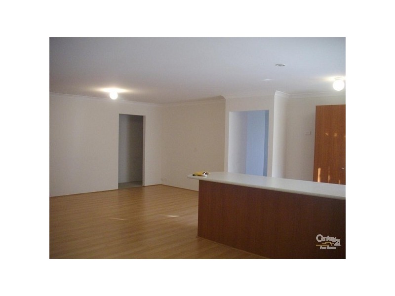 11 Fitzgibbon Road, Rockingham WA 6168