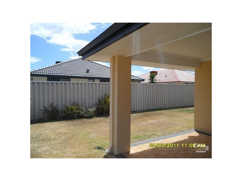 11 Fitzgibbon Road, Rockingham WA 6168