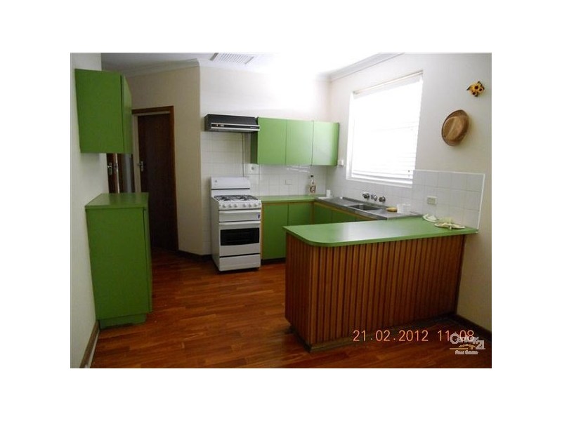 16 Houston Street, Rockingham WA 6168