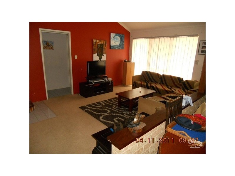 30 Dress Circle, Warnbro WA 6169