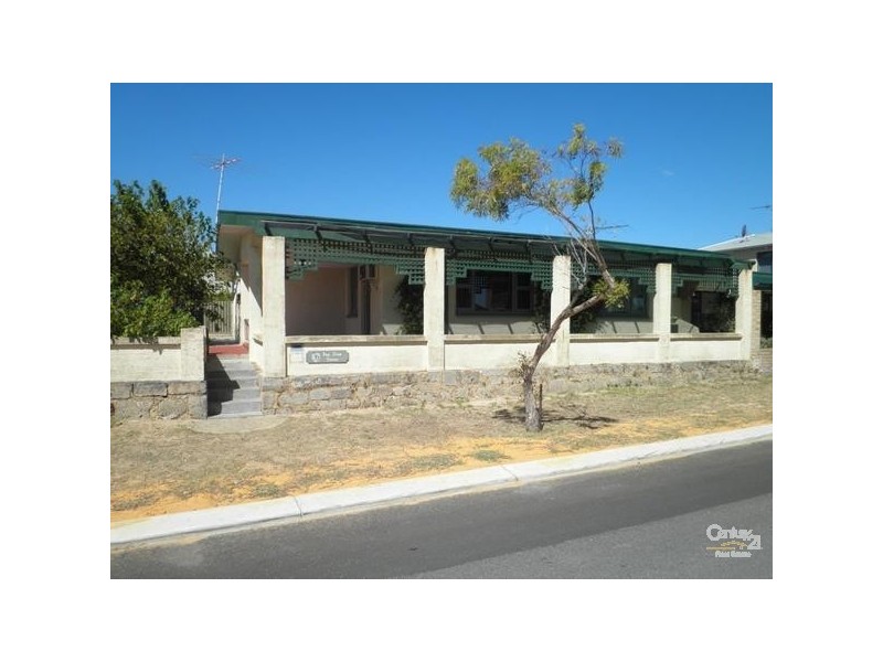 9 Bayview Street, Rockingham WA 6168