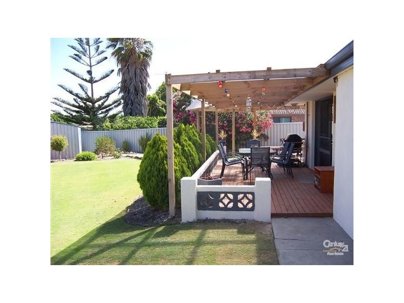 28 Malibu Road, Safety Bay WA 6169