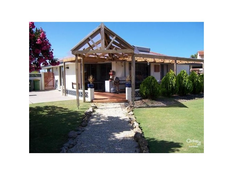 28 Malibu Road, Safety Bay WA 6169