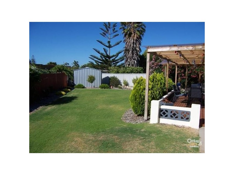 28 Malibu Road, Safety Bay WA 6169