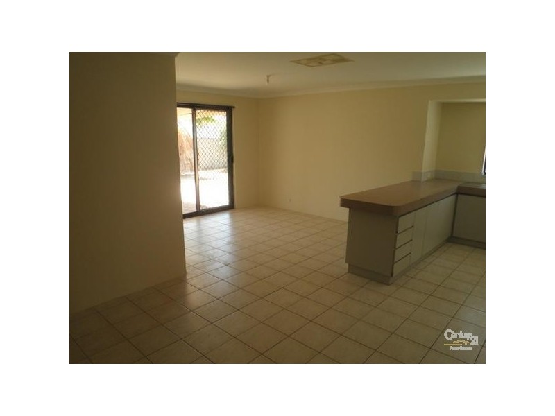 15 Chittering Place, Cooloongup WA 6168