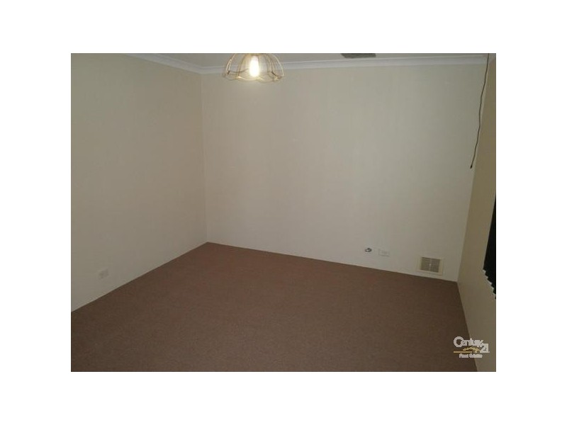 15 Chittering Place, Cooloongup WA 6168