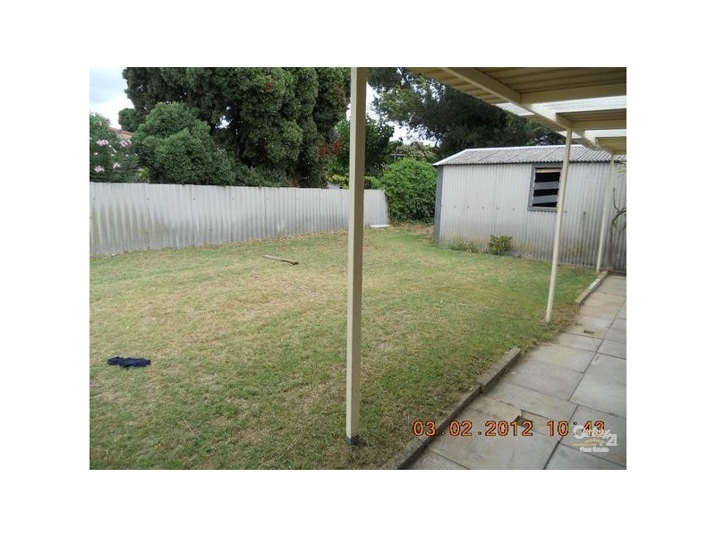 7 Holten Court, Cooloongup WA 6168