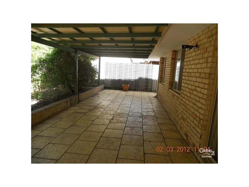 10 Kingston Way, Safety Bay WA 6169