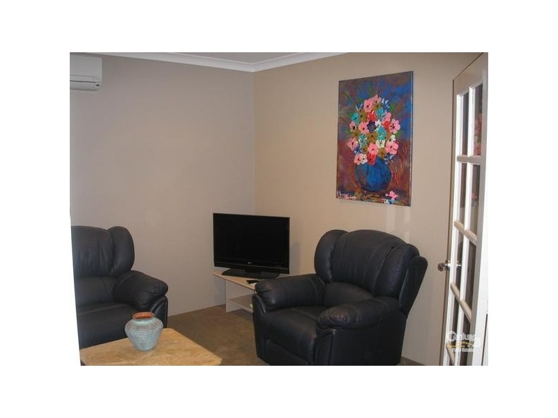 2/8 Hymus Street, Rockingham WA 6168