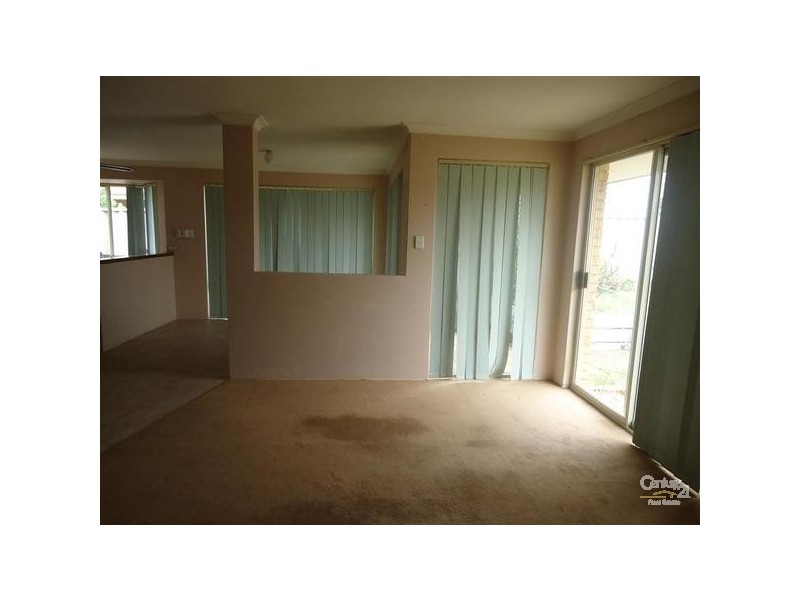 16 Hood Court, Port Kennedy WA 6172