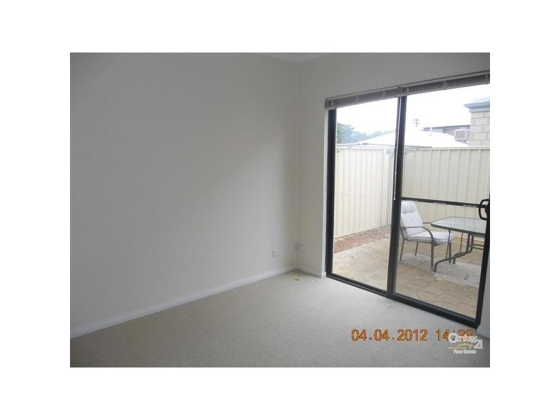 4/138 Lewington Street, Rockingham WA 6168