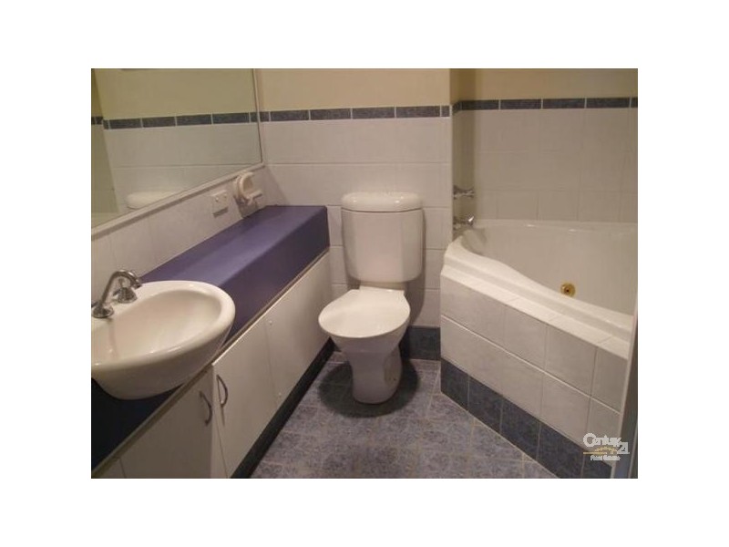 6/7 Railway Terrace, Rockingham WA 6168