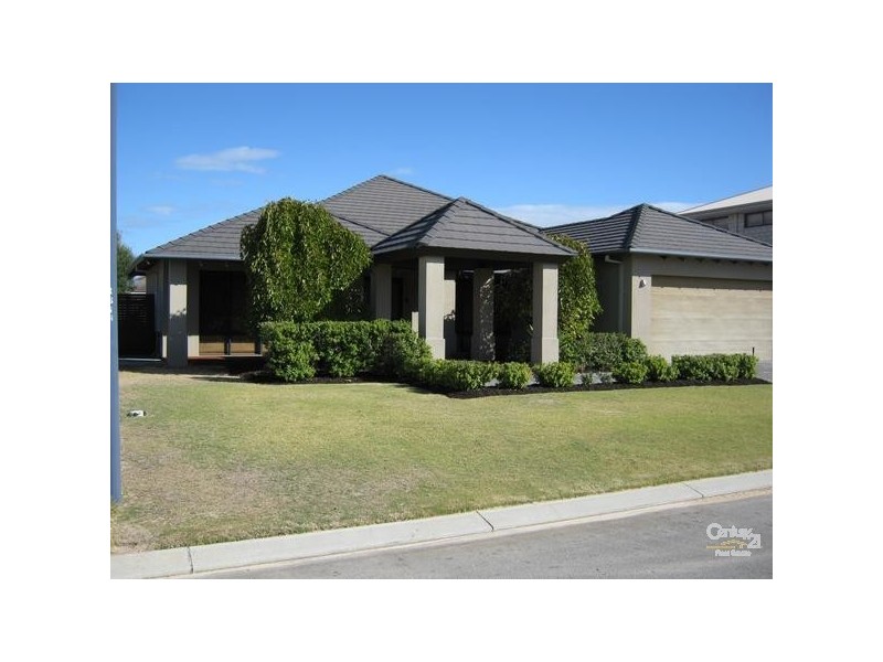 9 Smiths Break, Secret Harbour WA 6173