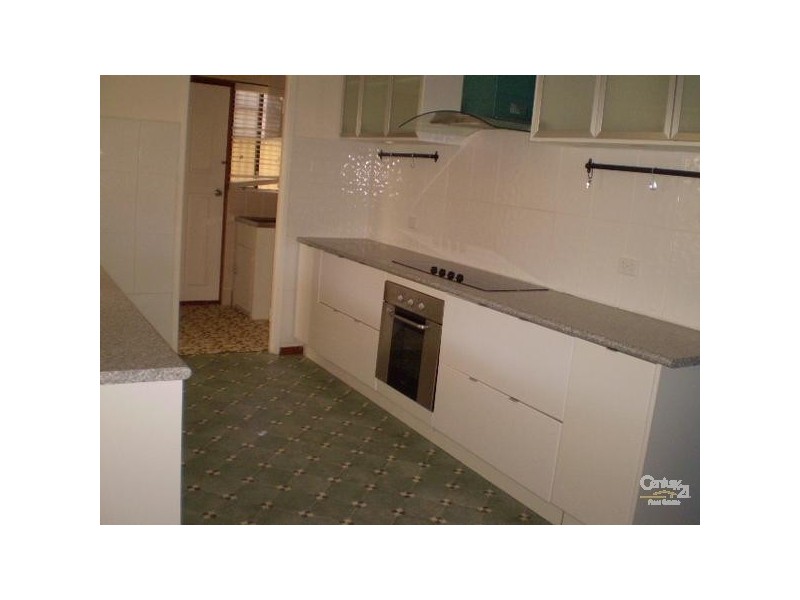 6 Voyager Court, Cooloongup WA 6168