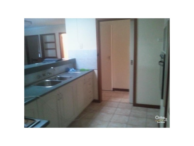 161 Safety Bay Road, Shoalwater WA 6169